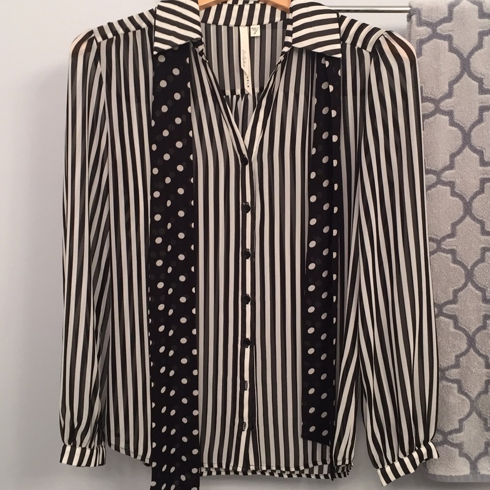 Black and white blouse with tie
